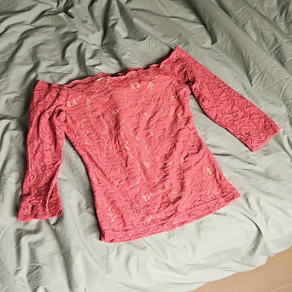 Off shoulder lace top